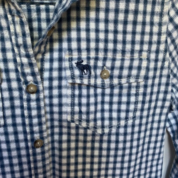 NWOT Abercrombie and Fitch Checkered Button Down - Picture 3 of 5